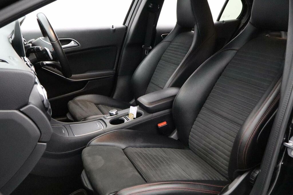 Mercedes-Benz GLA Class Gla 200 Se Executive Grey #30