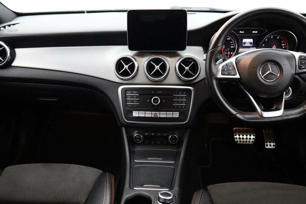 Mercedes-Benz GLA Class Gla 200 Se Executive Grey #26