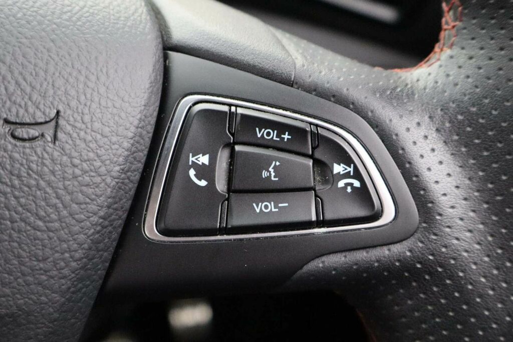 Ford Kuga 1.5 Tdci St-line 2Wd Grey #19