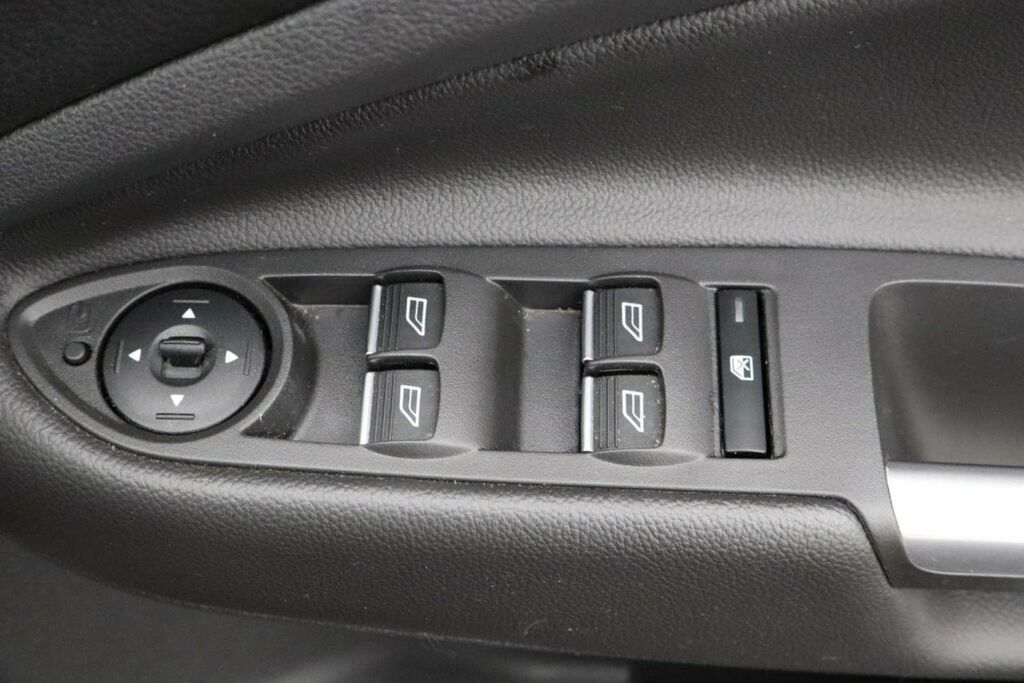 Ford Kuga 1.5 Tdci St-line 2Wd Grey #21