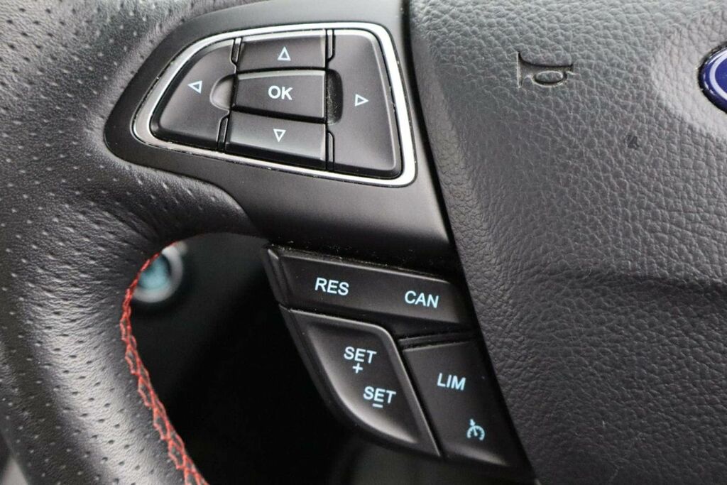 Ford Kuga 1.5 Tdci St-line 2Wd Grey #18