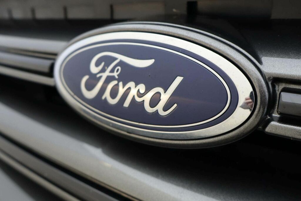 Ford Kuga 1.5 Tdci St-line 2Wd Grey #32