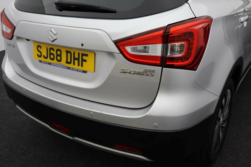 Suzuki SX4 S Cross Black #24