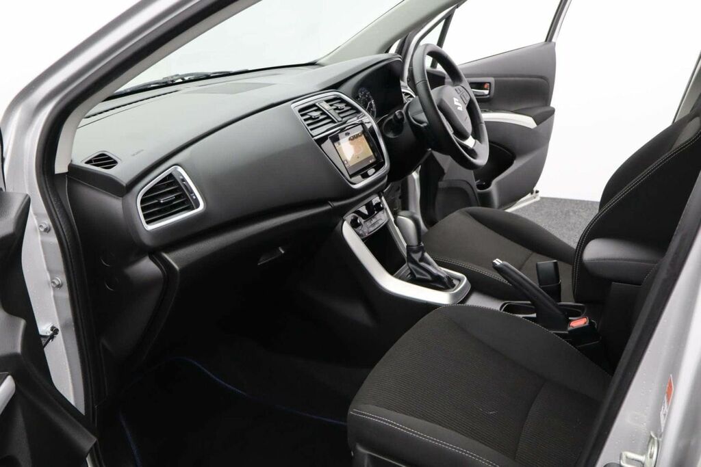 Suzuki SX4 S Cross Black #28
