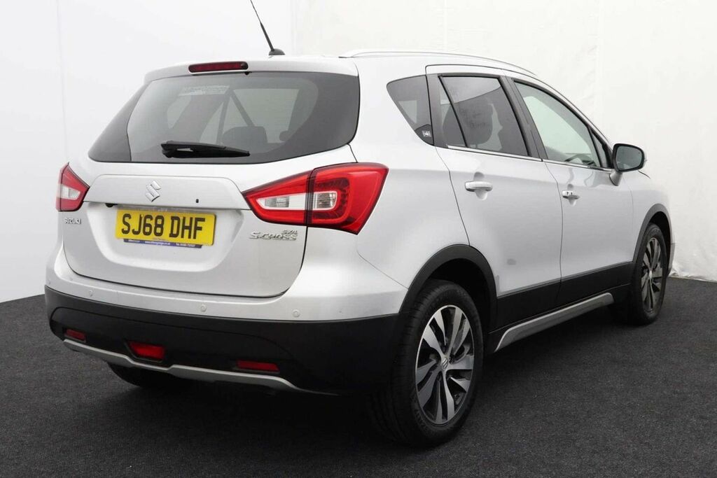 Suzuki SX4 S Cross Black #7