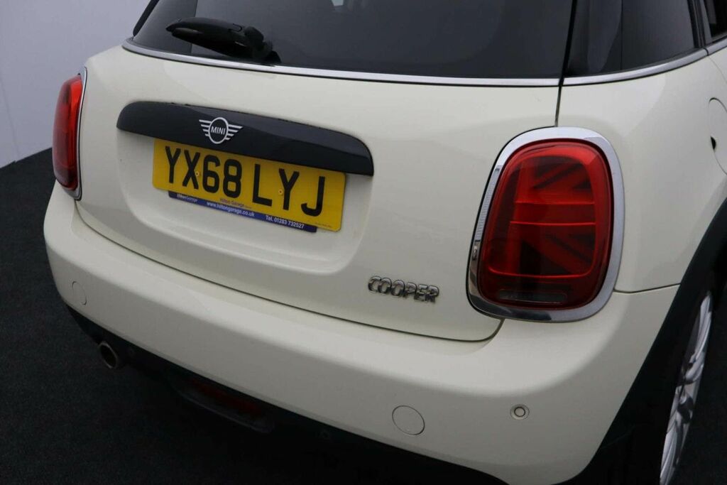 Mini Hatch 1.5 Chili Pack 17In Alloys Media Pack XL Black #24