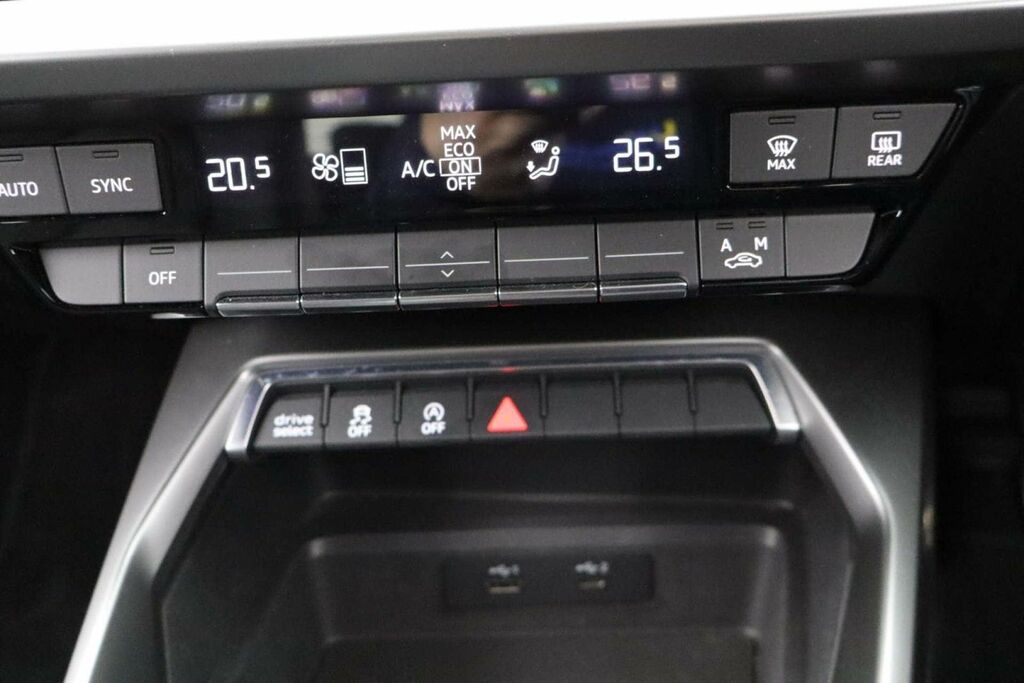 Audi A3 35 Tfsi Sport S Tronic  #14