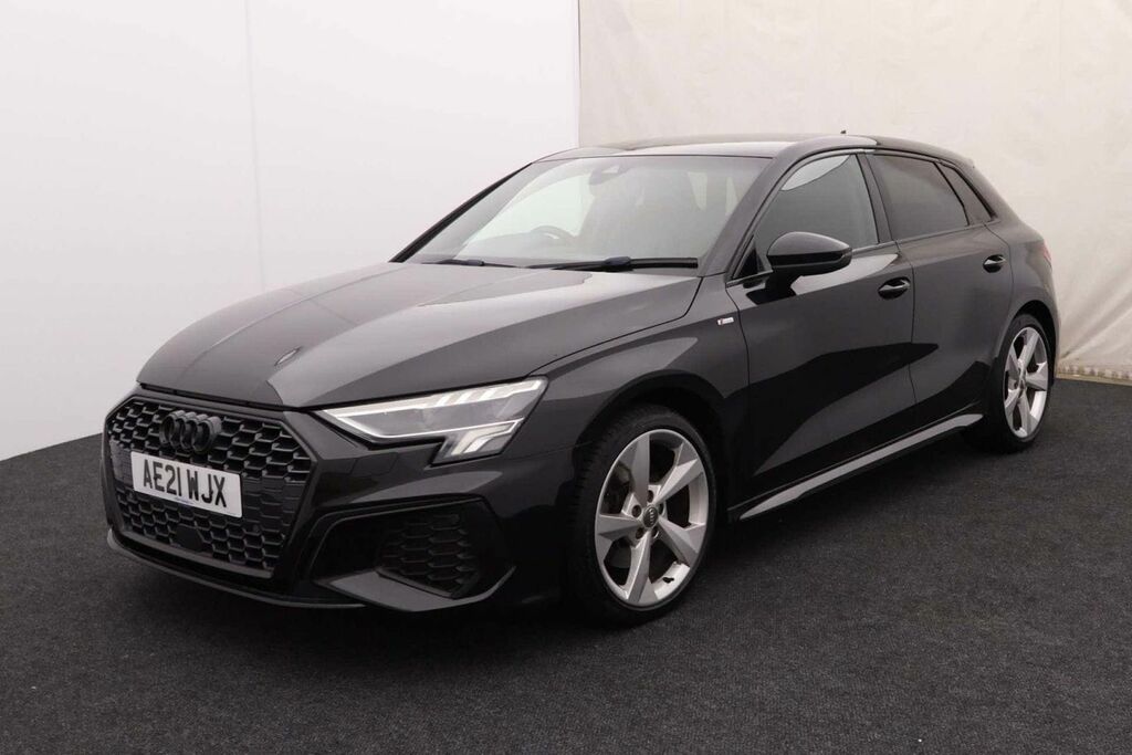 Audi A3 1.5 A3 Sportback 35 Tfsi S Line Black #3