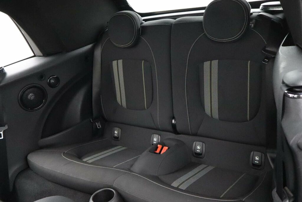 Mini Convertible 1.5 Cooper Exclusive Convertible Black #26