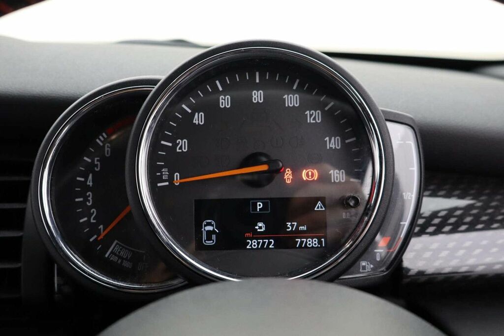 Mini Convertible 1.5 Cooper Exclusive Convertible Black #17