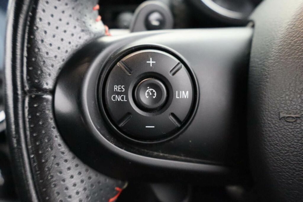 Mini Convertible 1.5 Cooper Exclusive Convertible Black #18