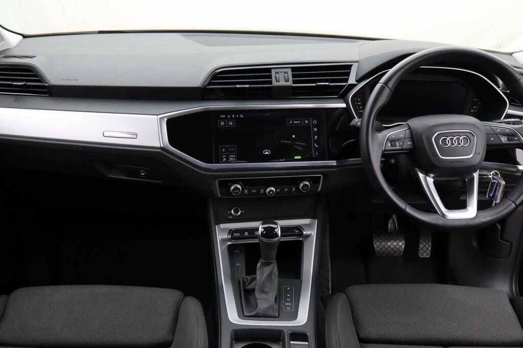 Audi Q3 1.5 Tfsi Cod 35 Black Edition Sportback Grey #27
