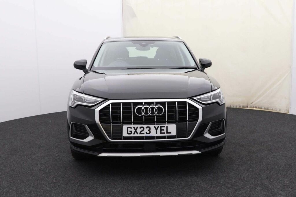 Audi Q3 1.5 Q3 Sport 35 Tfsi Mhev Black #2