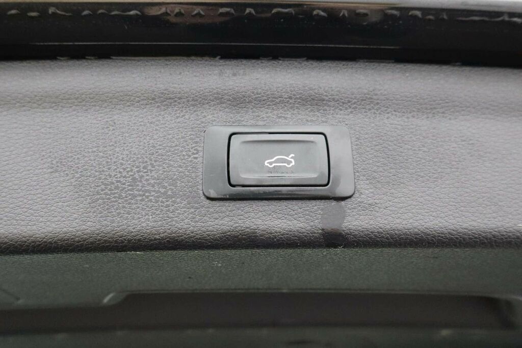 Audi Q3 1.5 Tfsi Cod 35 Black Edition Sportback Grey #25