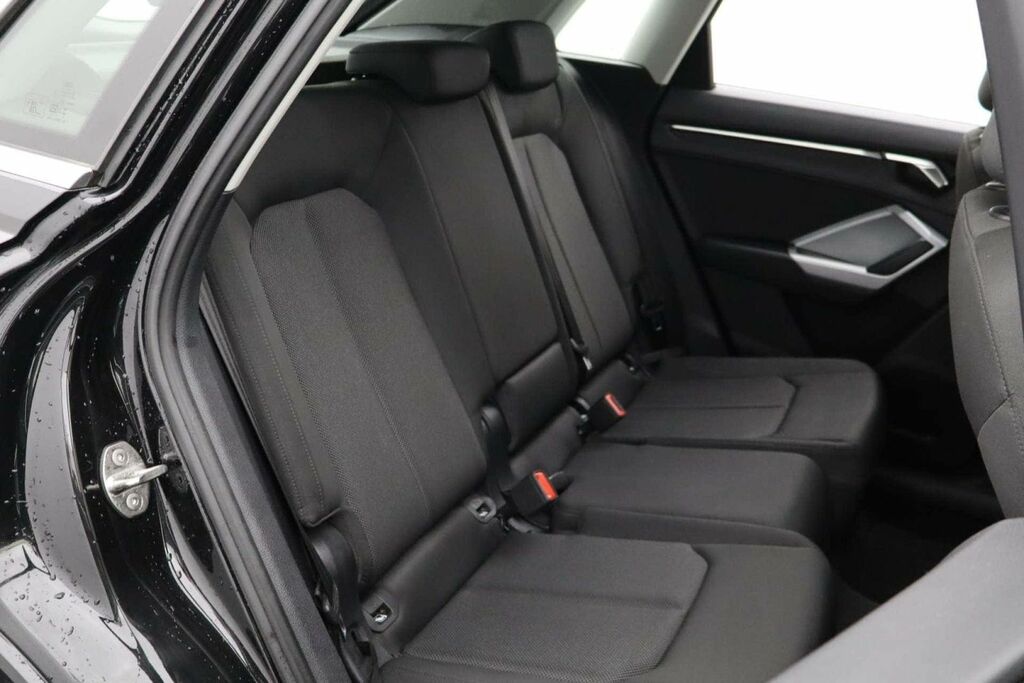 Audi Q3 1.5 Tfsi Cod 35 Black Edition Sportback Grey #22