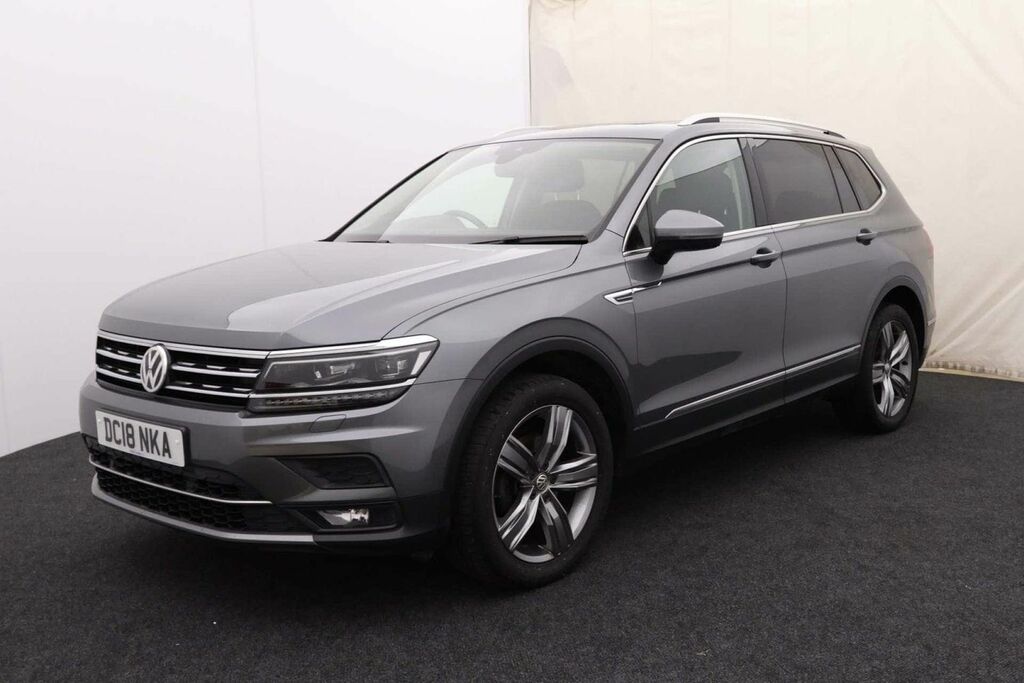Volkswagen Tiguan Allspace 1.4 Tiguan Allspace Sel Tsi Grey #3