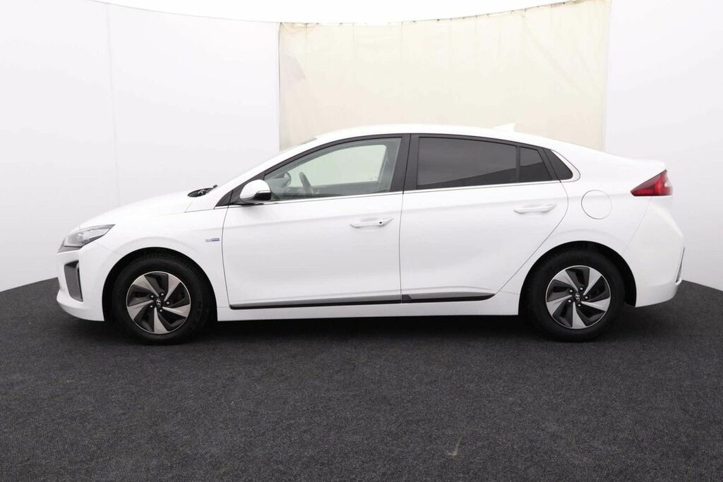 Hyundai Ioniq 1.6 Ioniq Premium Se Fhev White #4
