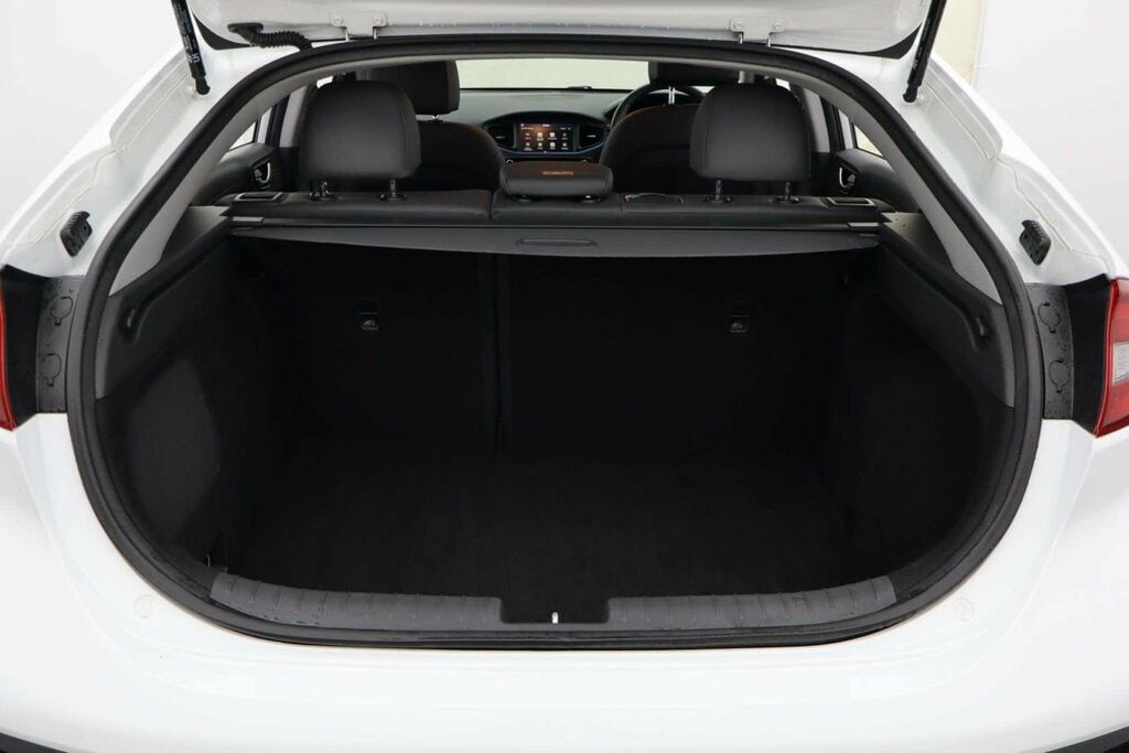 Hyundai Ioniq Hatchback Black #25