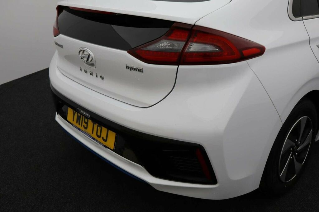 Hyundai Ioniq Hatchback Black #24