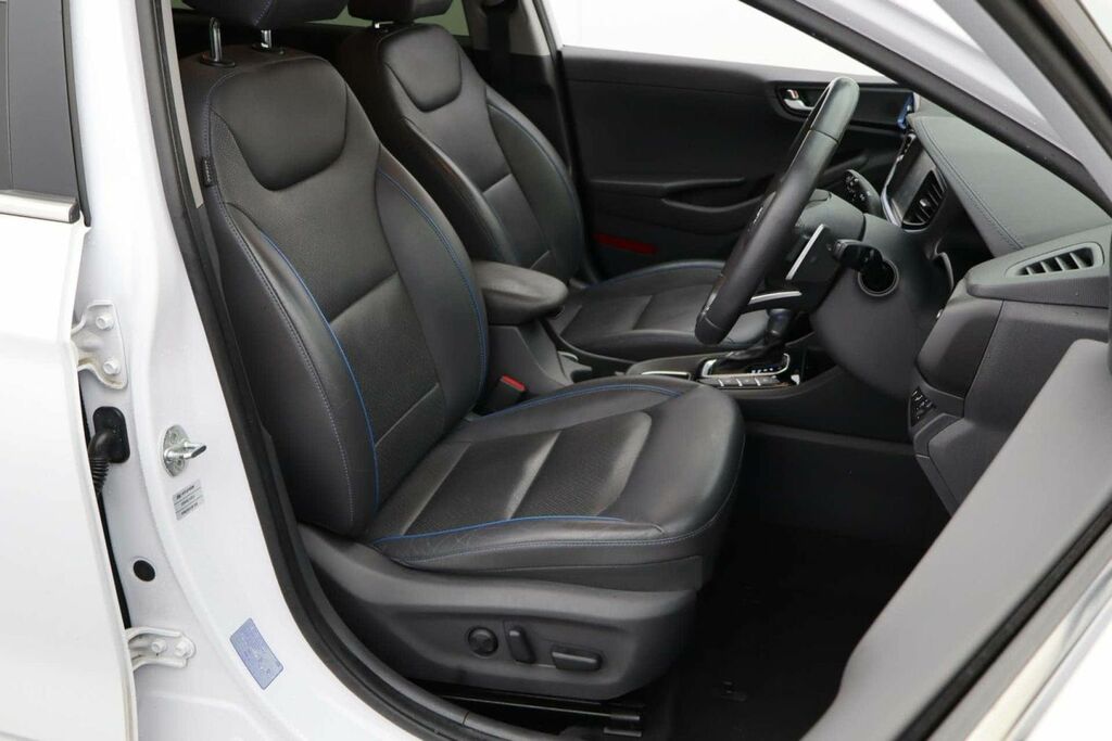 Hyundai Ioniq Hatchback Black #22