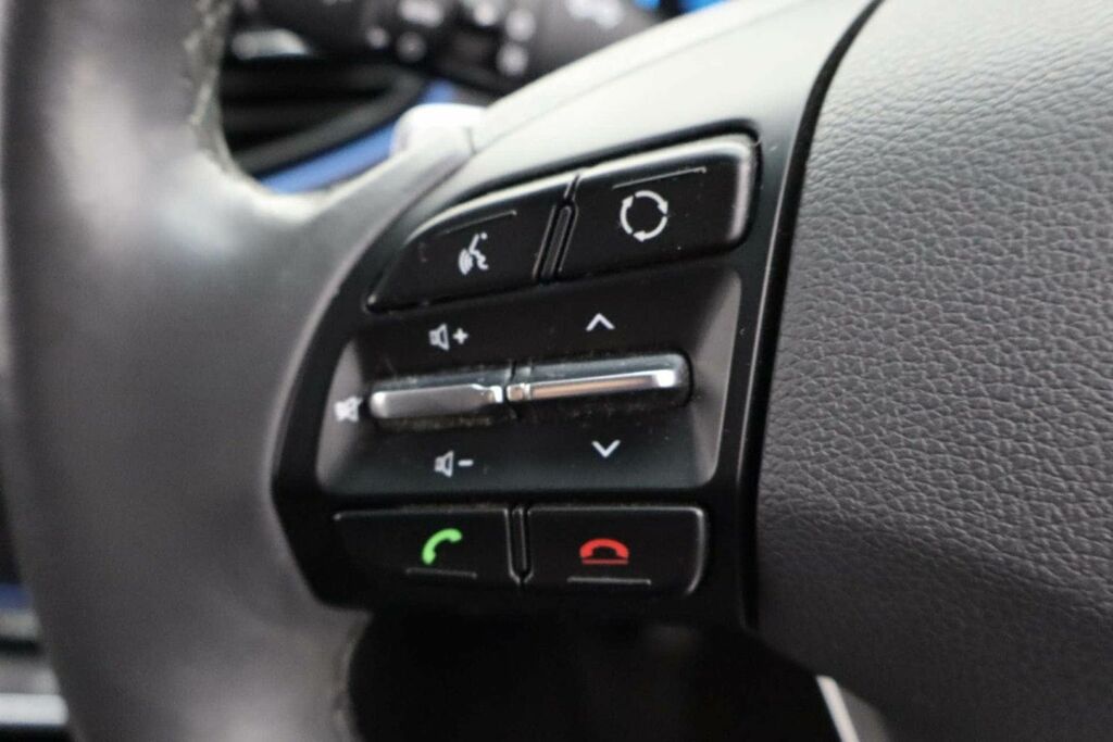 Hyundai Ioniq Hatchback Black #18