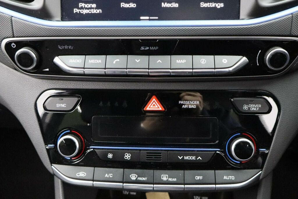 Hyundai Ioniq Hatchback Black #15