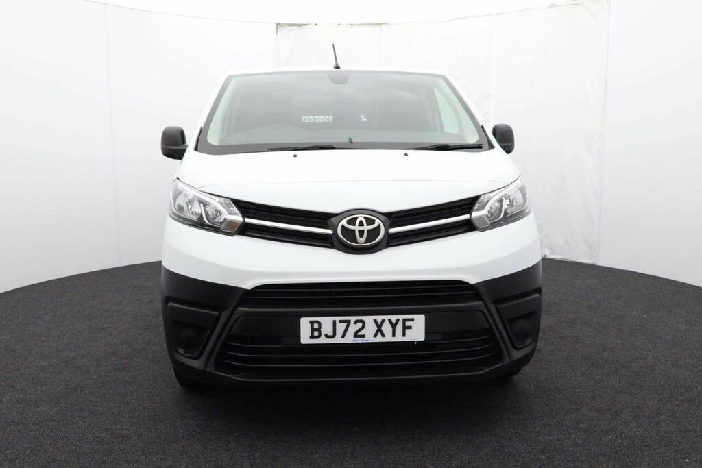 Toyota PROACE 1.5 Proace Icon White #2