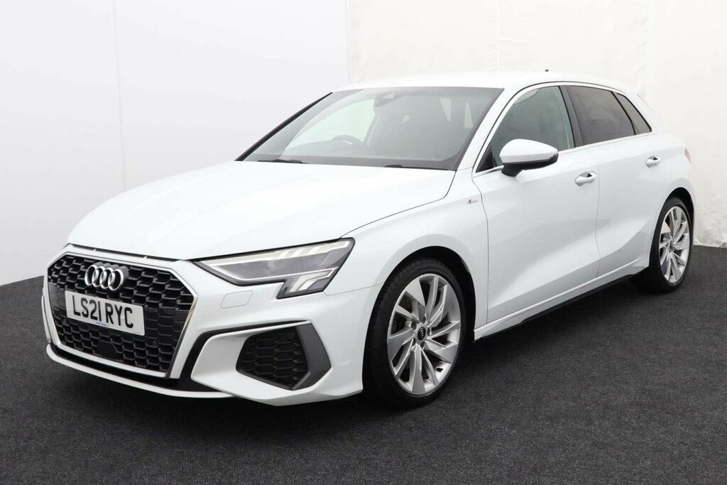 Audi A3 1.5 A3 Sportback 35 Tfsi Mhev S Line White #3