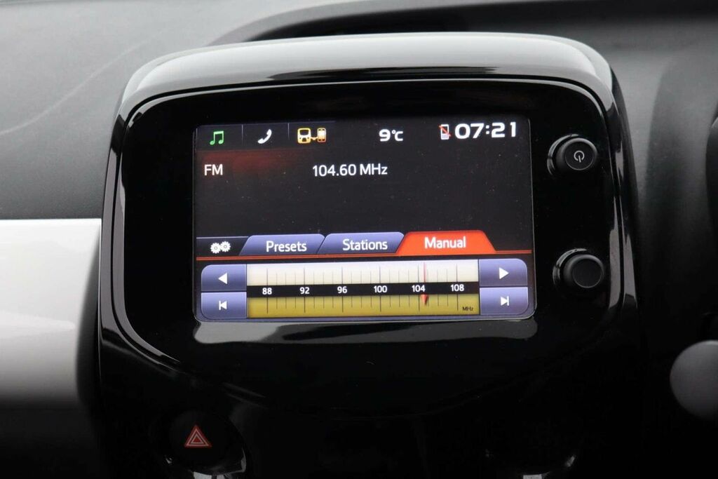Toyota Aygo X X-press White #11