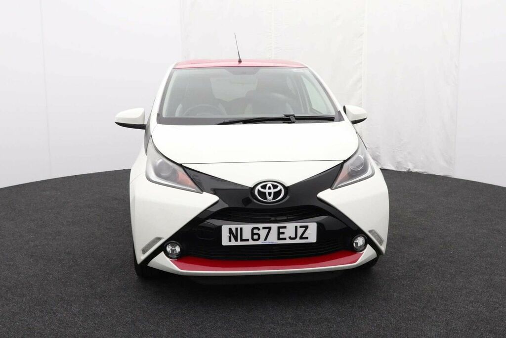 Toyota Aygo X X-press White #2