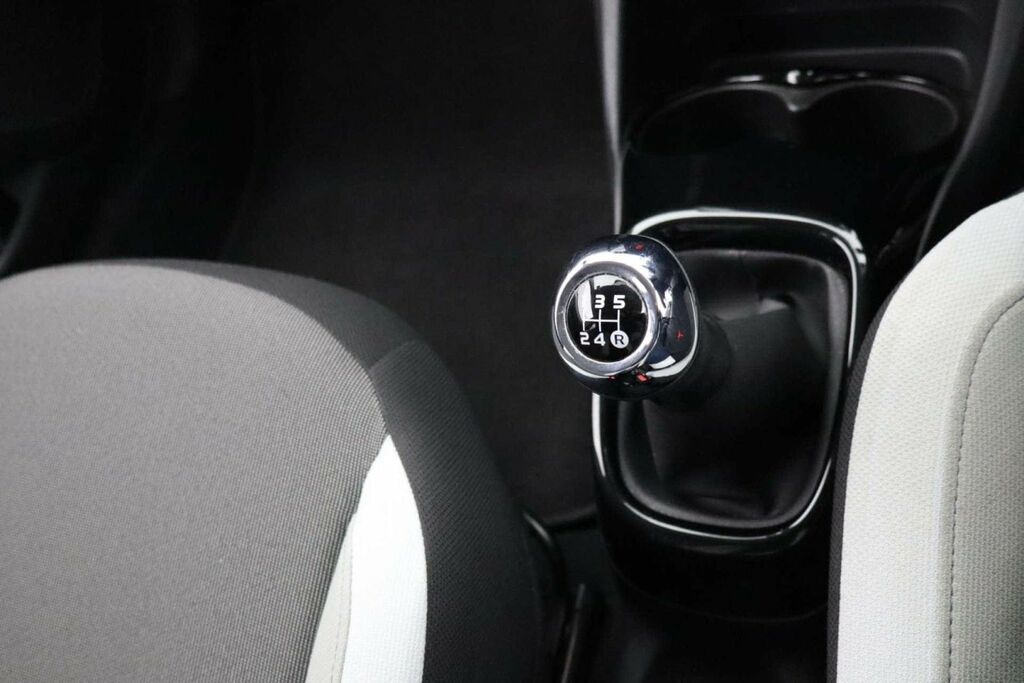 Toyota Aygo X X-press White #15