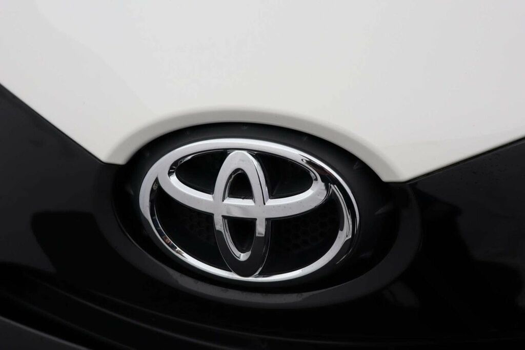 Toyota Aygo X X-press White #29