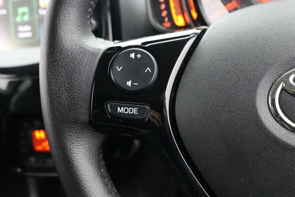 Toyota Aygo X X-press White #17