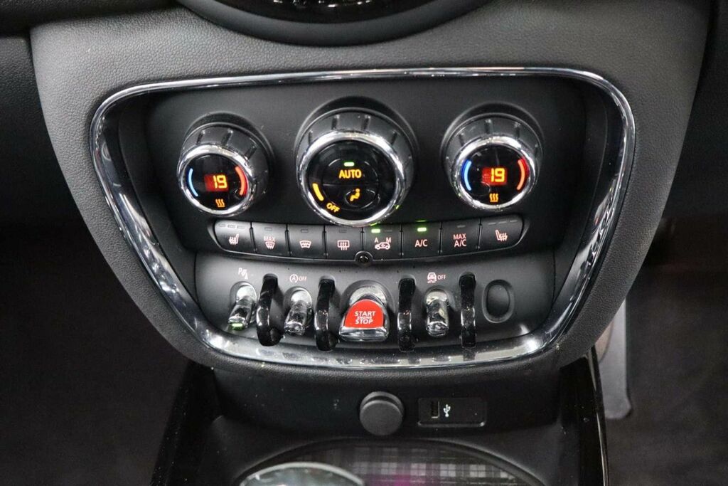 Mini Clubman 1.5 Cooper Classic 6Dr Grey #15