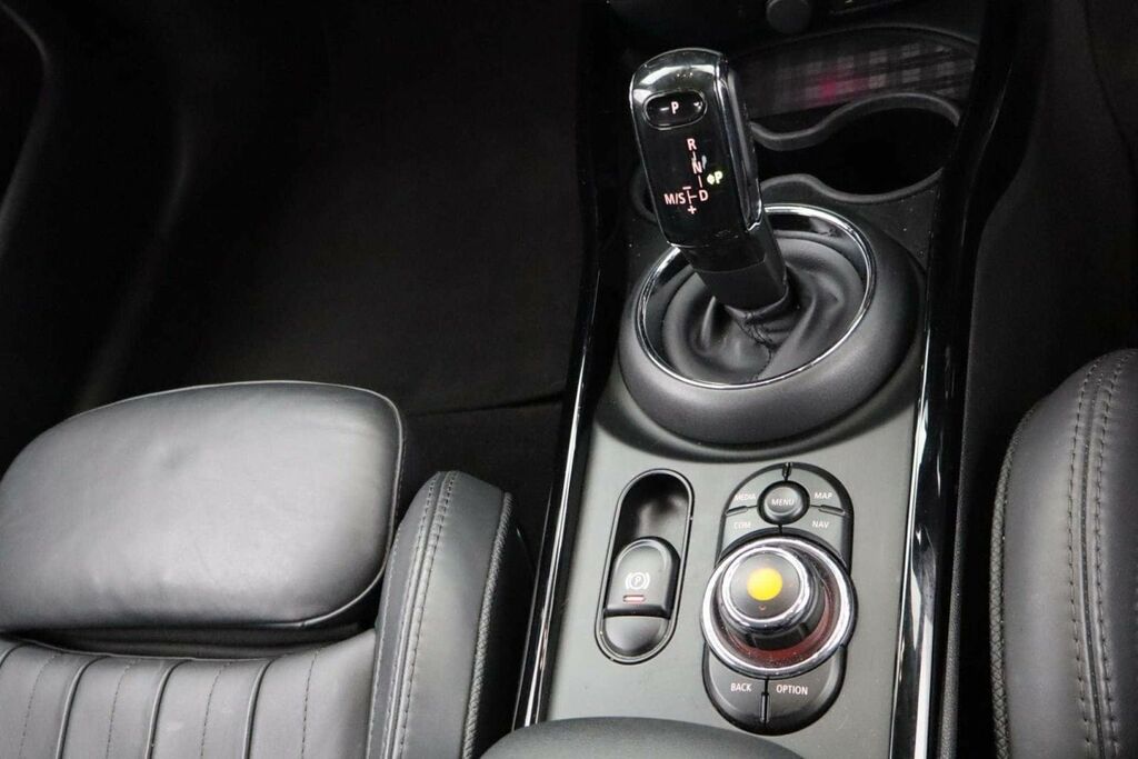 Mini Clubman 1.5 Cooper Classic 6Dr Grey #16