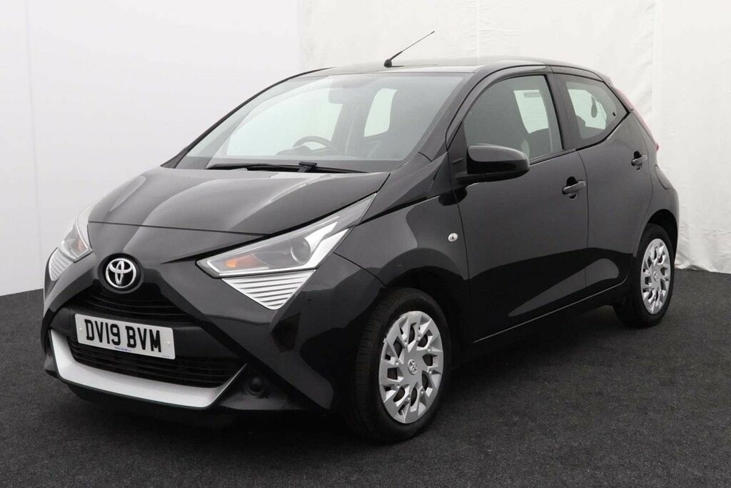 Toyota Aygo X 1.0 Aygo X-play Vvt-i Black #3