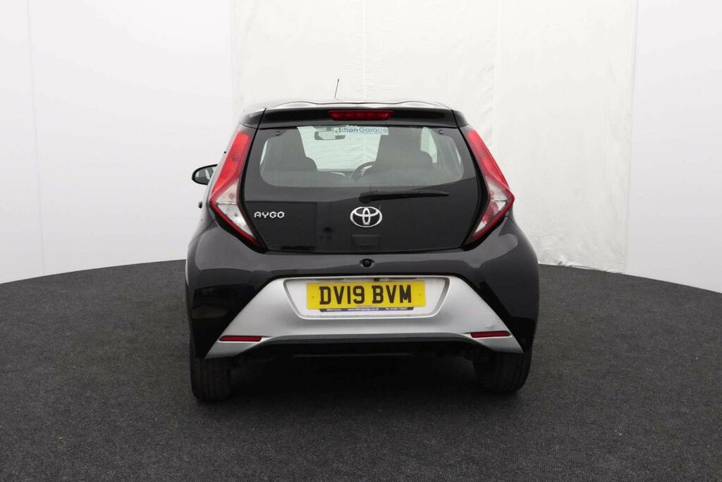 Toyota Aygo X 1.0 Aygo X-play Vvt-i Black #6