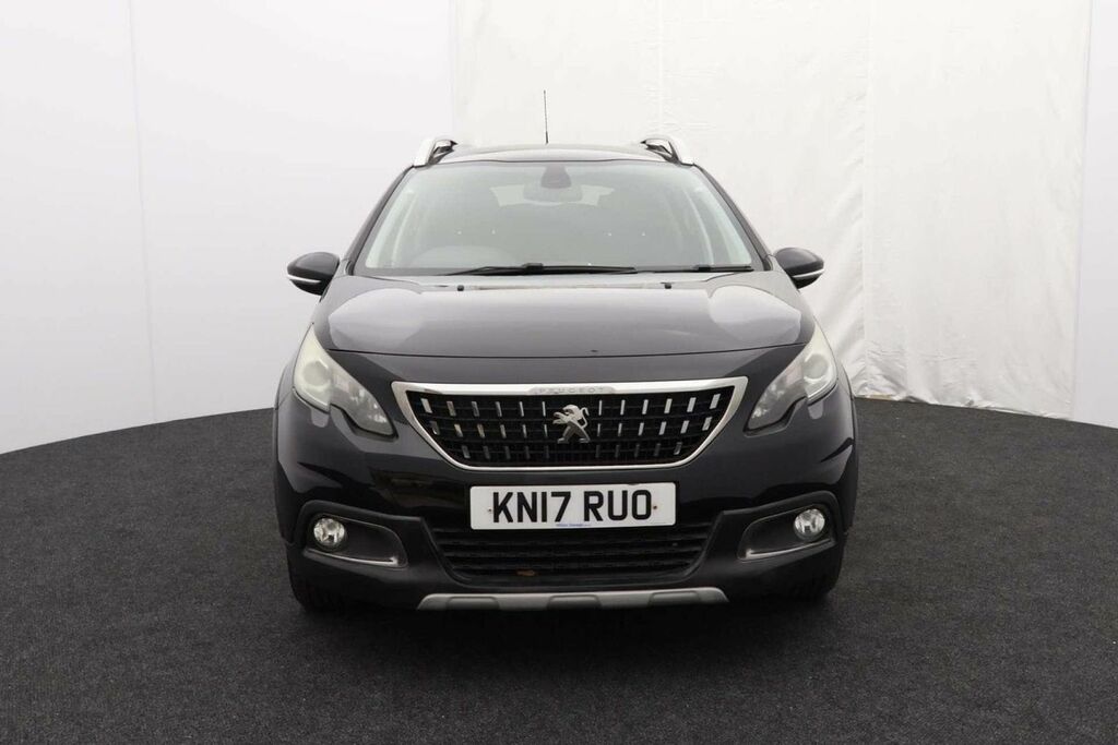 Peugeot 2008 1.2 Puretech Allure White #2