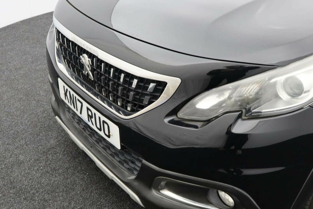 Peugeot 2008 1.2 Puretech Allure White #32