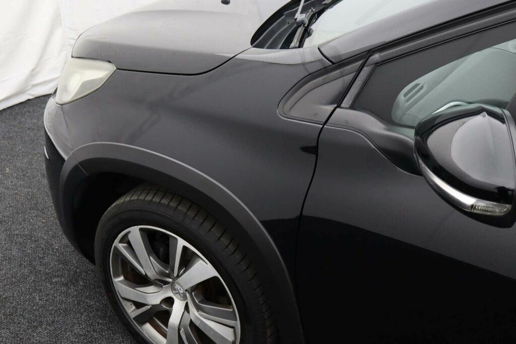 Peugeot 2008 1.2 Puretech Allure White #31