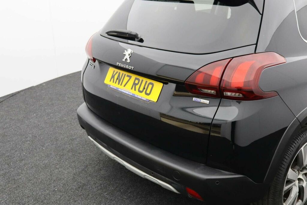Peugeot 2008 1.2 Puretech Allure White #24