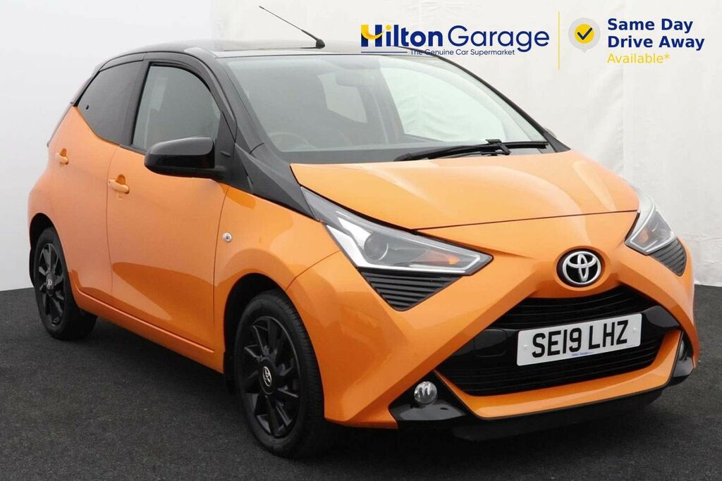 Toyota Aygo X 1.0 Aygo X-cite Vvt-i Orange