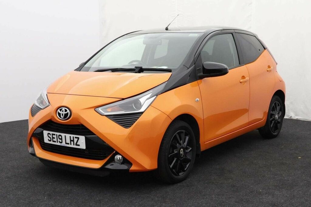 Toyota Aygo X 1.0 Aygo X-cite Vvt-i Orange #3