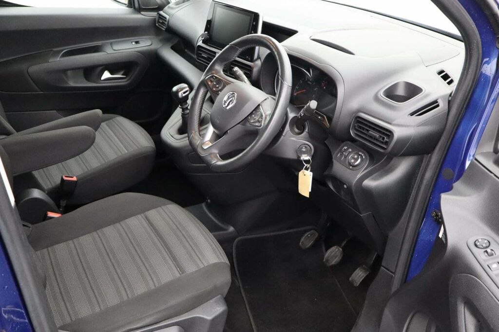 Vauxhall Combo Life 1.5 Turbo D Se 7 Seat Black #10