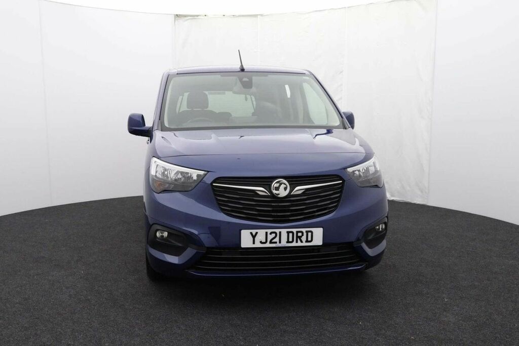 Vauxhall Combo Life 1.5 Turbo D Se 7 Seat Black #2