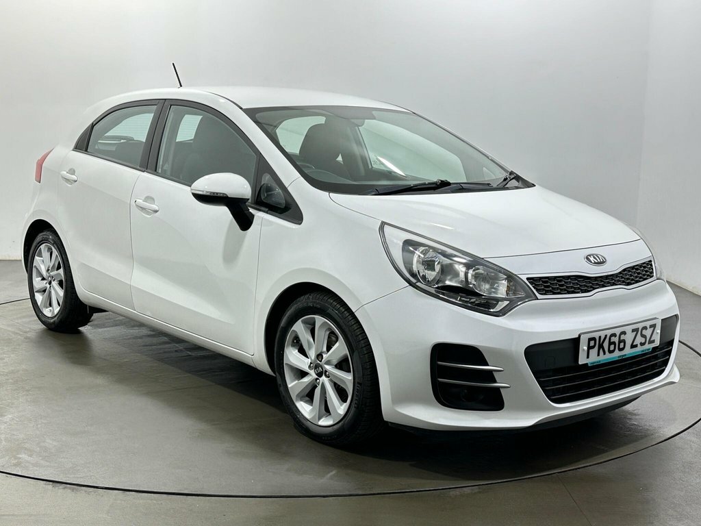 Kia RIO 1.4L 2 White