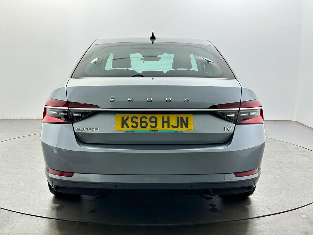 Skoda Superb 1.4L Se L KS69HJN Grey #5