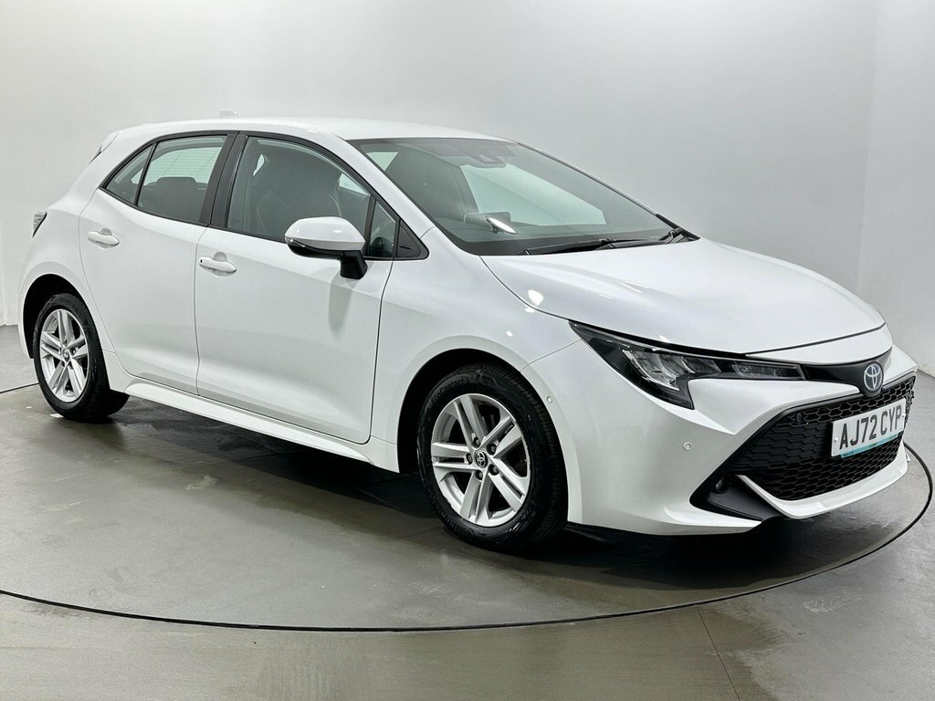 Toyota Corolla 1.8L Icon Tech AJ72CYP White