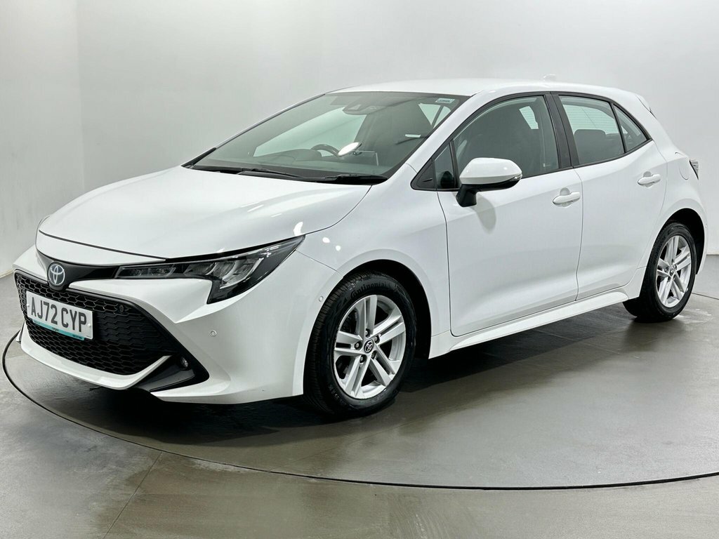Toyota Corolla 1.8L Icon Tech AJ72CYP White #3
