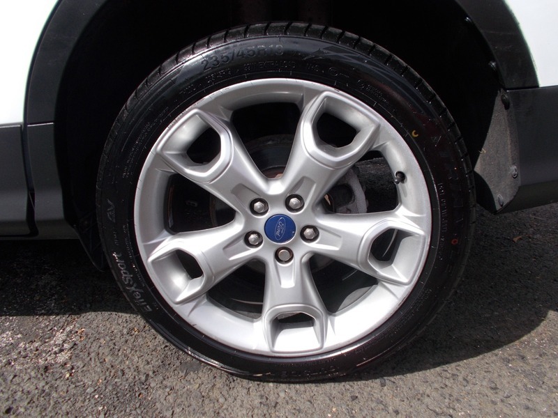Ford Kuga Titanium X Black #13